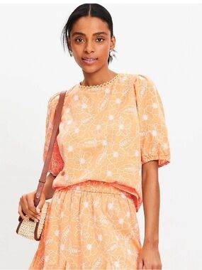 LOFT Women’s Peach Floral Puff-Sleeve Top